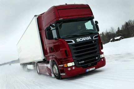Scania V8 a hóban
